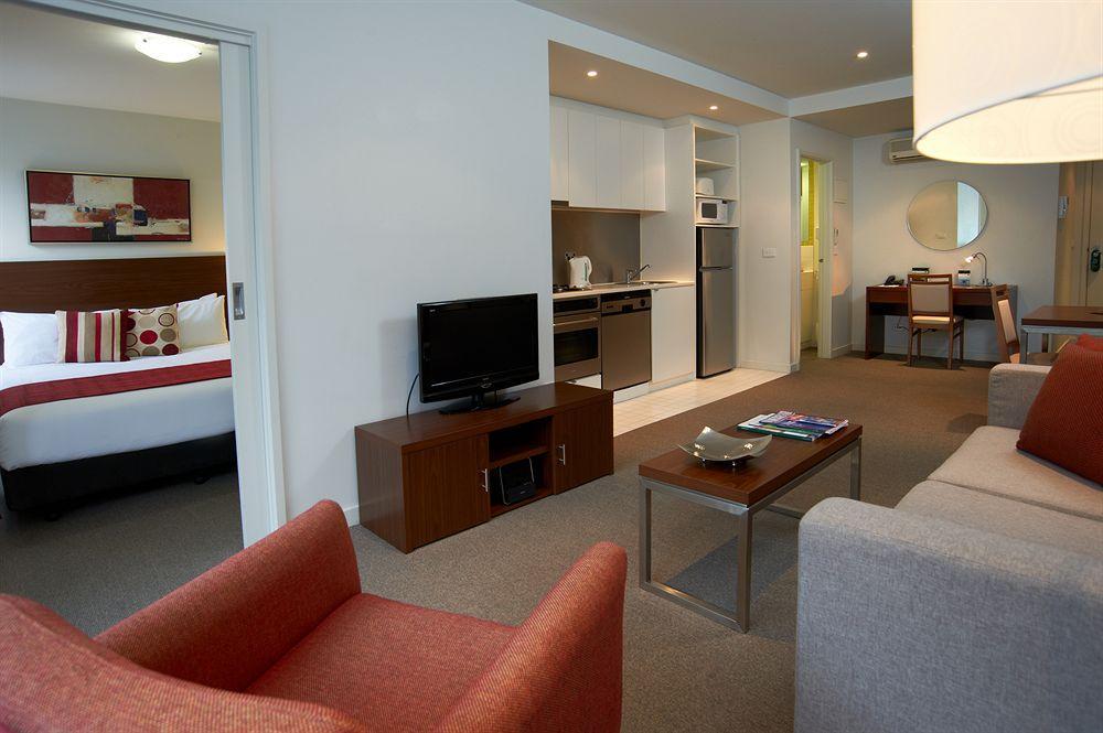 Quest On Dorcas Aparthotel Melbourne Exterior foto
